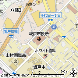 坂戸市役所周辺の地図