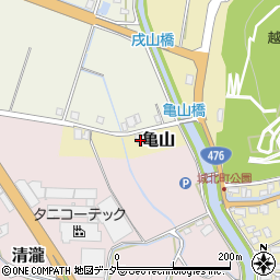 福井県大野市亀山133周辺の地図