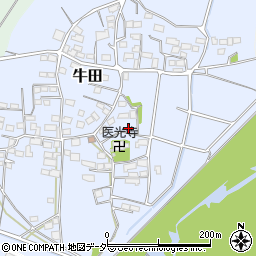 群馬県藤岡市牛田381-1周辺の地図