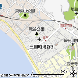 福井県坂井市三国町滝谷3丁目3周辺の地図