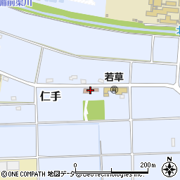 本庄市仁手公民館周辺の地図