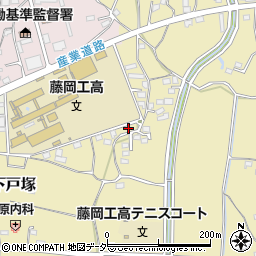 群馬県藤岡市下戸塚62周辺の地図