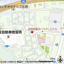 栃木県佐野市越名町2050-4周辺の地図
