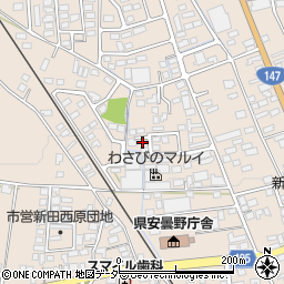長野県安曇野市豊科新田4995-18周辺の地図