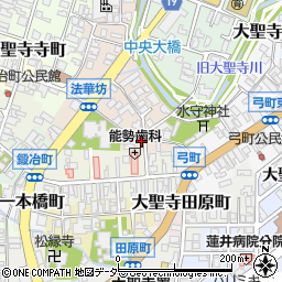 竹田衣料品店周辺の地図