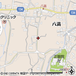 長野県小諸市八満580周辺の地図