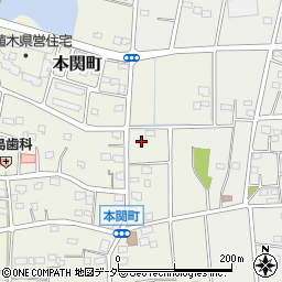 群馬県伊勢崎市本関町2259-12周辺の地図