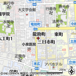 石川県小松市龍助町117周辺の地図