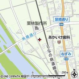 長野県埴科郡坂城町鼠7077-3周辺の地図