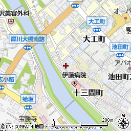 石川県金沢市十三間町30周辺の地図