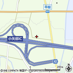 富山県小矢部市平桜6441周辺の地図