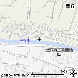 長野県須坂市豊丘401-8周辺の地図