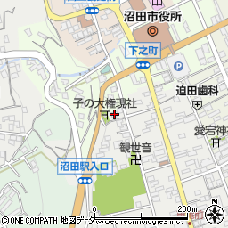 群馬県沼田市鍛冶町930周辺の地図