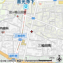三輪田町公民館周辺の地図