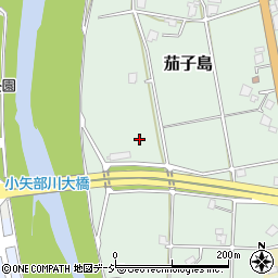 富山県小矢部市茄子島周辺の地図