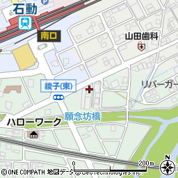 富山県小矢部市綾子152-1周辺の地図