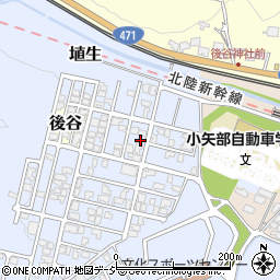 富山県小矢部市埴生2600-35周辺の地図