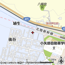 富山県小矢部市埴生2600-100周辺の地図