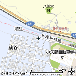 富山県小矢部市埴生2600-263周辺の地図