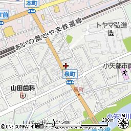 富山県小矢部市泉町4-33周辺の地図
