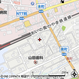 富山県小矢部市泉町8-21周辺の地図