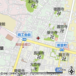 富山県小矢部市八和町4-33周辺の地図