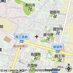富山県小矢部市八和町4-30周辺の地図