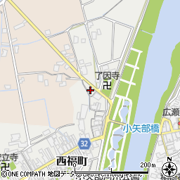 富山県小矢部市西福町13-32周辺の地図