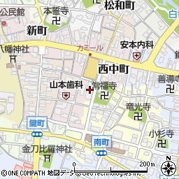 上市町西中町駐車場周辺の地図