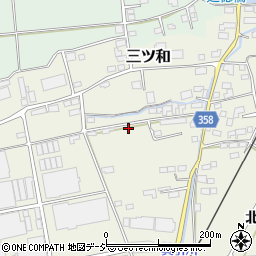 長野県中野市三ツ和1071周辺の地図