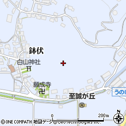 石川県かほく市鉢伏周辺の地図
