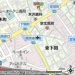 日本料理 丸尚周辺の地図