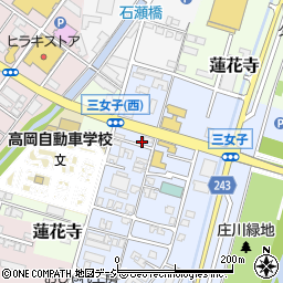 富山県高岡市三女子146-11周辺の地図