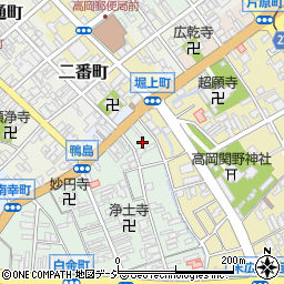 富山県高岡市白金町3周辺の地図