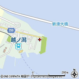 富山県射水市堀岡新明神西浜109-3周辺の地図
