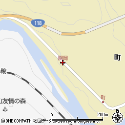 関岡周辺の地図