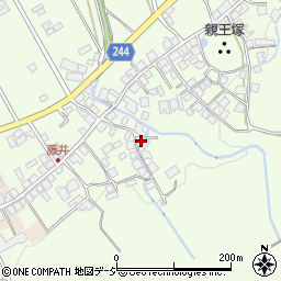石川県鹿島郡中能登町藤井ニ52周辺の地図