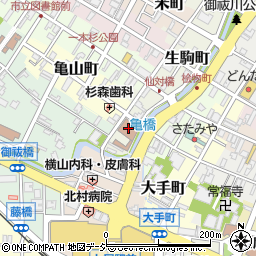七尾郵便局周辺の地図