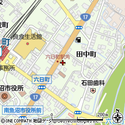 ファミリーマート六日町駅東店周辺の地図