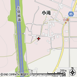 新潟県上越市小滝943周辺の地図