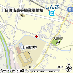 新潟県十日町市新座甲106周辺の地図