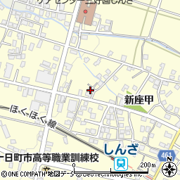 新潟県十日町市新座甲457周辺の地図