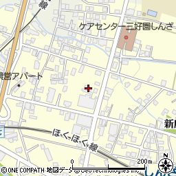 新潟県十日町市新座甲438周辺の地図