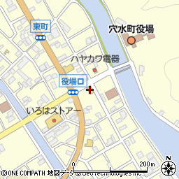 ファミリーマート穴水川島店周辺の地図
