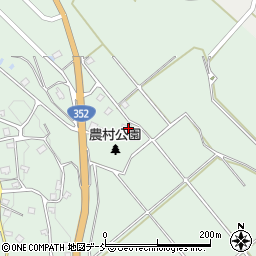 新潟県魚沼市小平尾293周辺の地図