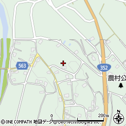 新潟県魚沼市小平尾404周辺の地図