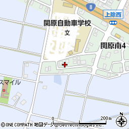 新潟県長岡市関原南4丁目4023周辺の地図