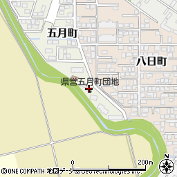 県営五月町団地周辺の地図