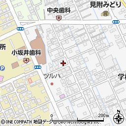 新潟県見附市学校町1丁目15周辺の地図