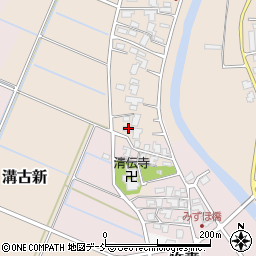 新潟県燕市溝古新72周辺の地図
